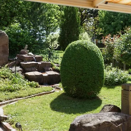 Gastehaus Am Furstweg Volker Kuhn Komfortzimmer Гостевой дом Heuchelheim-Klingen